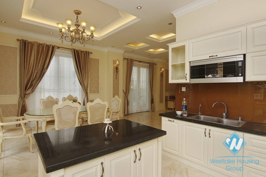 Five-bedroom villa for rent in Vinhome Riverside near BIS international school